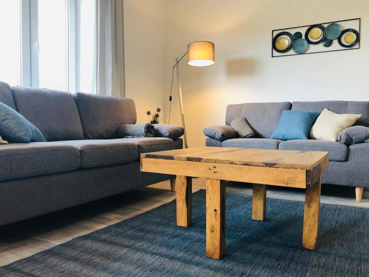 No2 In Apartment *